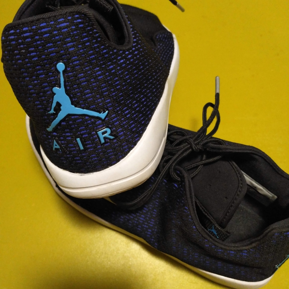 MEN'S AIR JORDANS